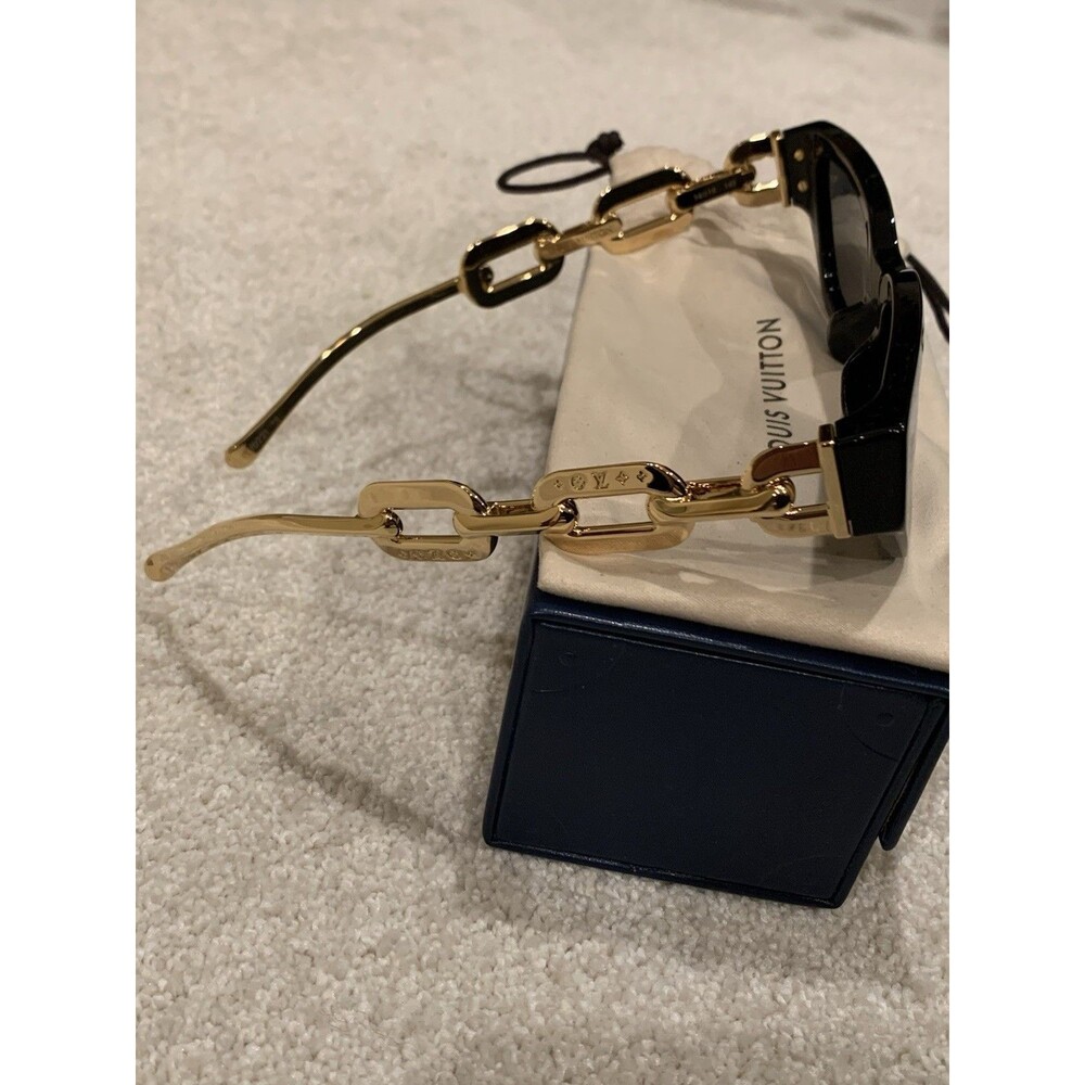 Louis Vuitton Women's My LV Chain Sunglasses Cat Eye Z1473E Box Dust Bag - Picture 4 of 12